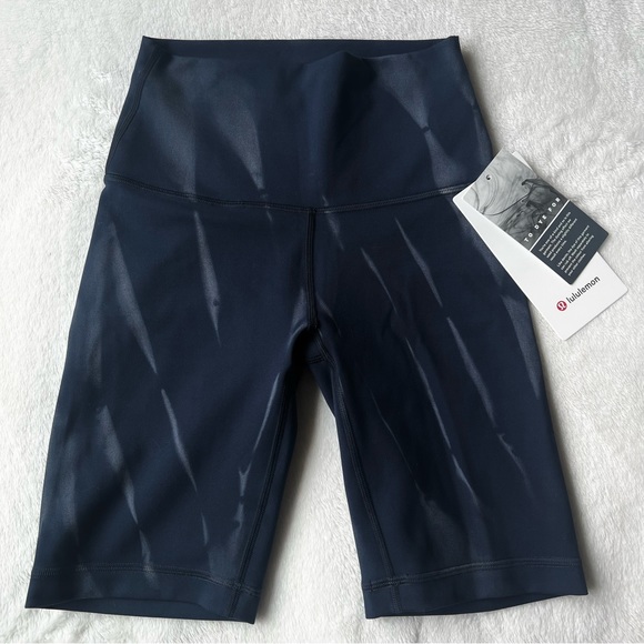 NWT Lululemon Athletica Wunder Train HR Short 8” High Rise Biker Shorts Size 2 - Picture 4 of 5